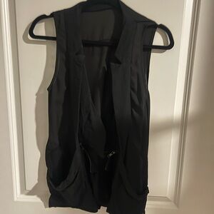 Mustard Seed Black Sleeveless Vest
